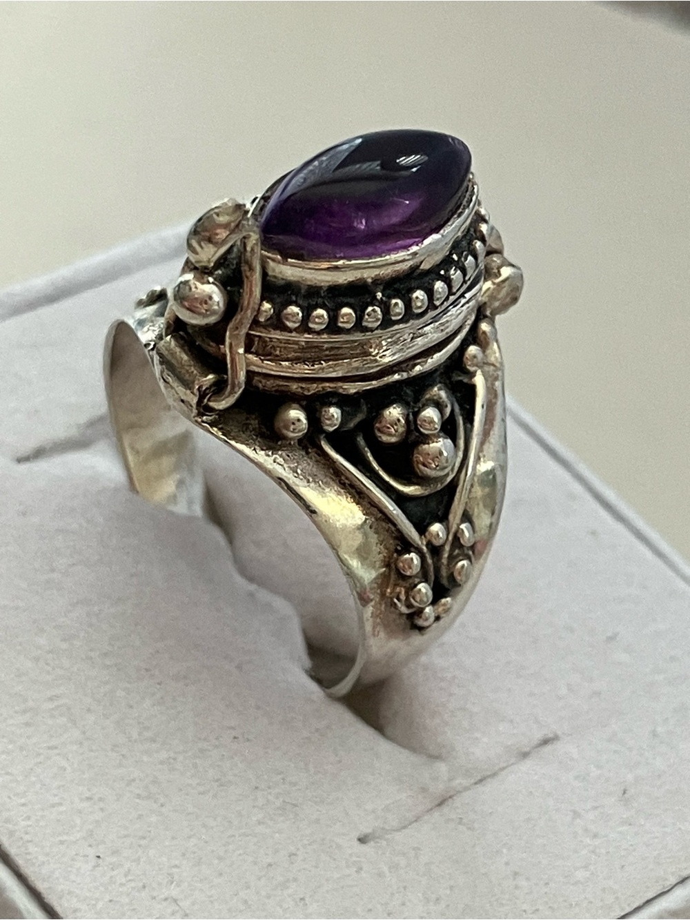 Poison ring, Amethyst, Sterling silver, Size 6